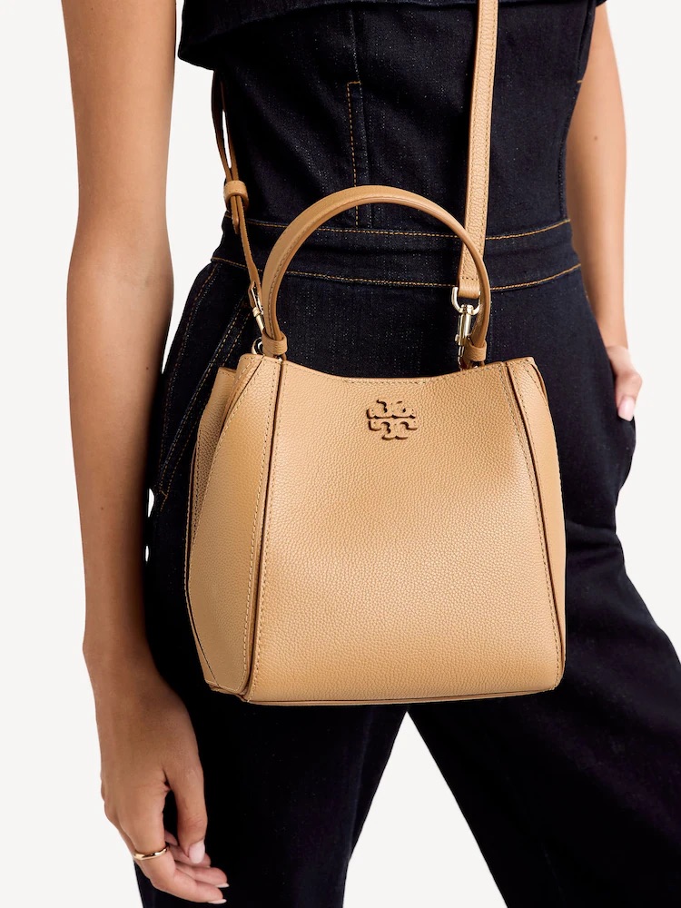 Tory Burch Tiramisu Mcgraw Pebbled Leather Bucket Bag Crossbody Purse